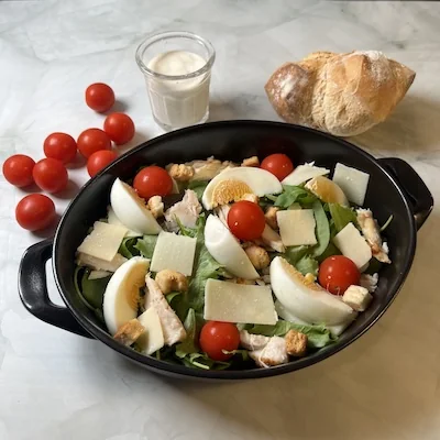 Salade Cesar a emporter et en livraison a Tourcoing et Mouvaux
